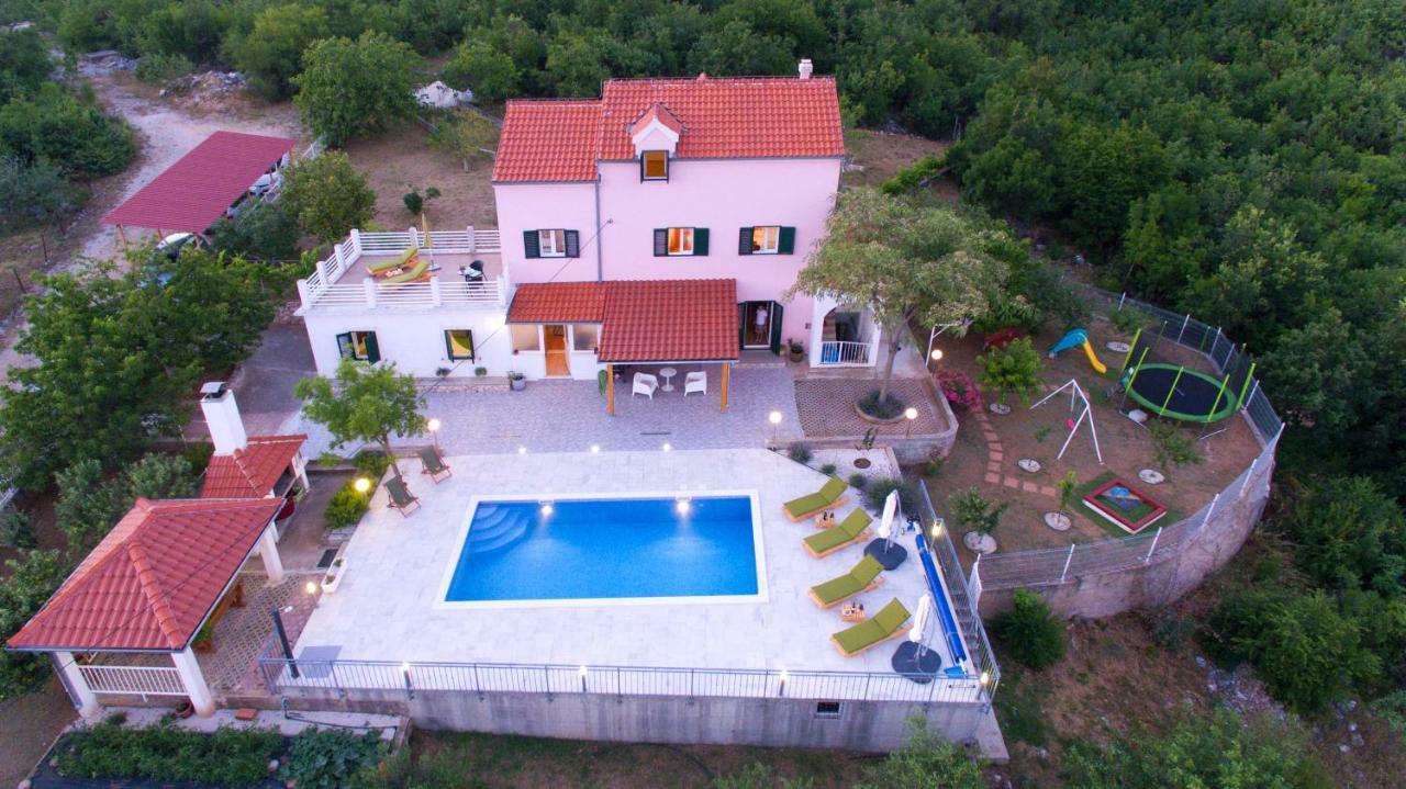 Holiday Home Koprivno Екстер'єр фото