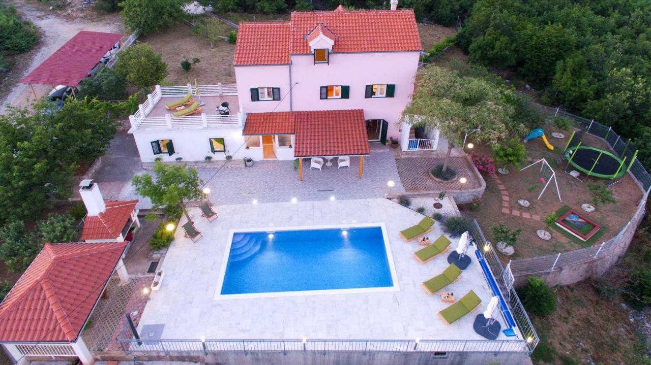 Holiday Home Koprivno Екстер'єр фото